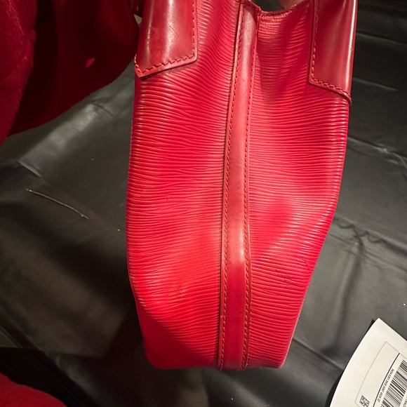 Louis Vuitton Mandara Epi Red shoulder/crossbody bag - Picture 5 of 15